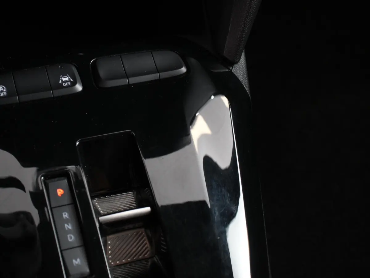 1.2 Turbo 100pk Automaat Hybrid GS-Line Navigatie Apple Carplay/Android Auto Digitale Cockpit Airco Cruise Control Lichtmetalen Velgen Dab