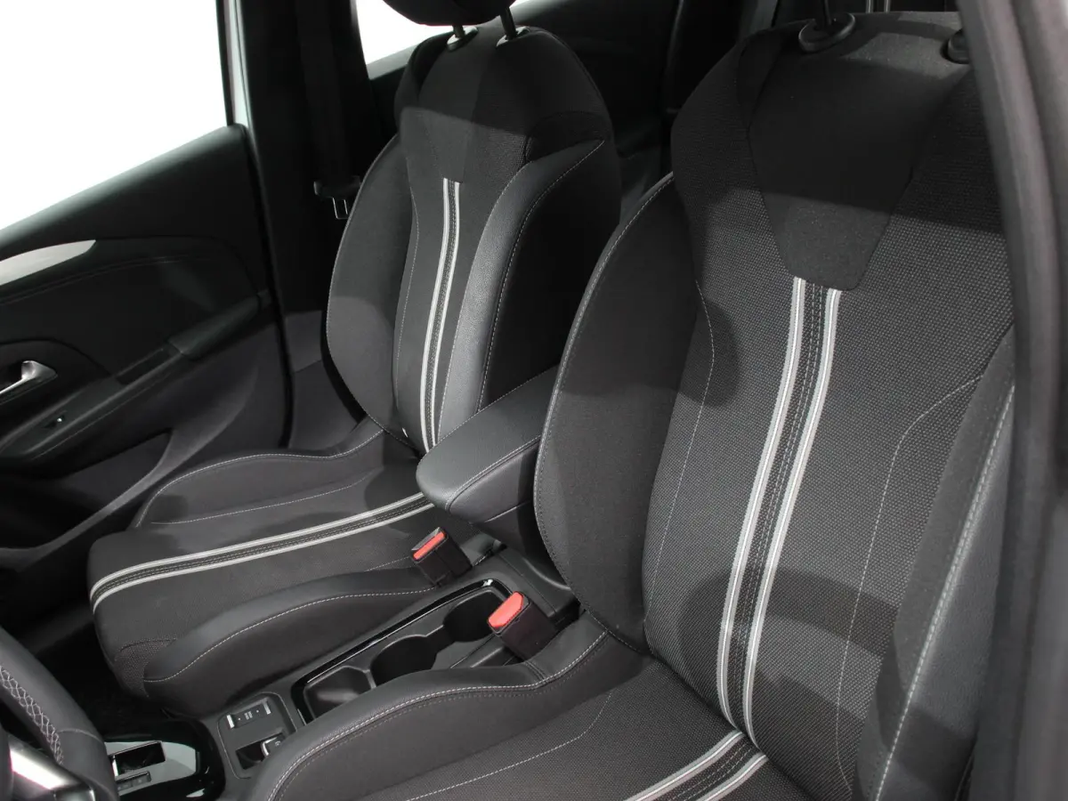 1.2 Turbo 100pk Automaat Hybrid GS-Line Navigatie Apple Carplay/Android Auto Digitale Cockpit Airco Cruise Control Lichtmetalen Velgen Dab