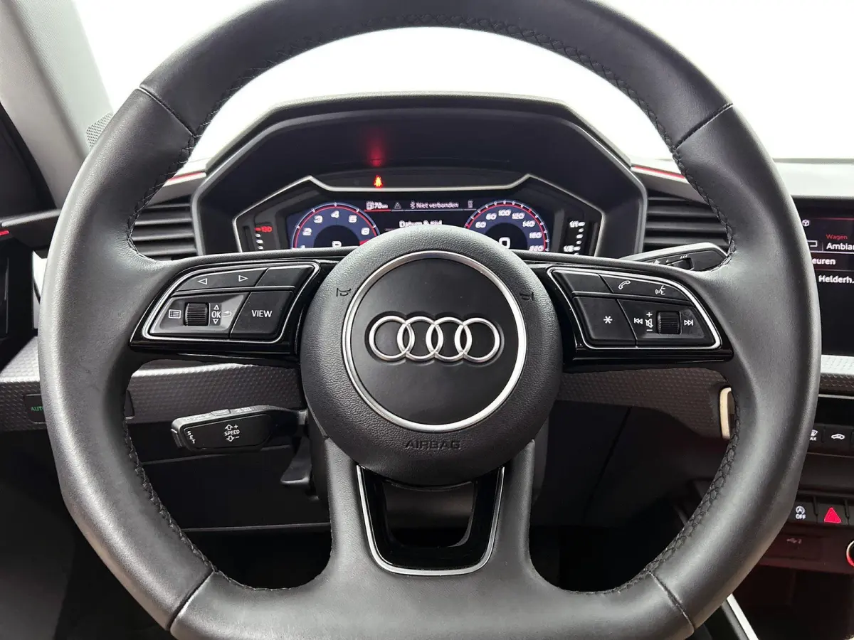 30 TFSI S edition 116 PK | Automaat | Climate Control | Cruise Control | Achteruitrijcamera | Parkeersensoren | Sfeerverlichting | Digitale Cockpit | Privacy glas |