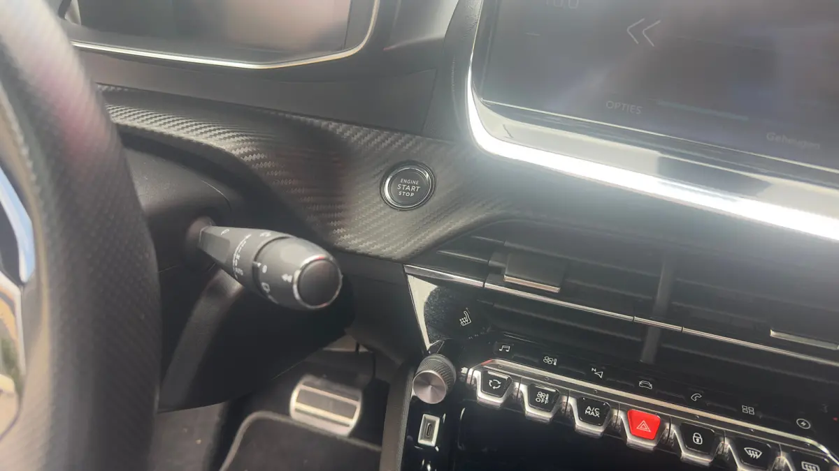 EV GT 350 50 kWh | 3-fase | Pano | Camera | Adap Cruise | Navi | Climate Control | Achteruitrijcamera | Airco (automatisch) | Apple Carplay/Android Auto|telefoonintegratie premium