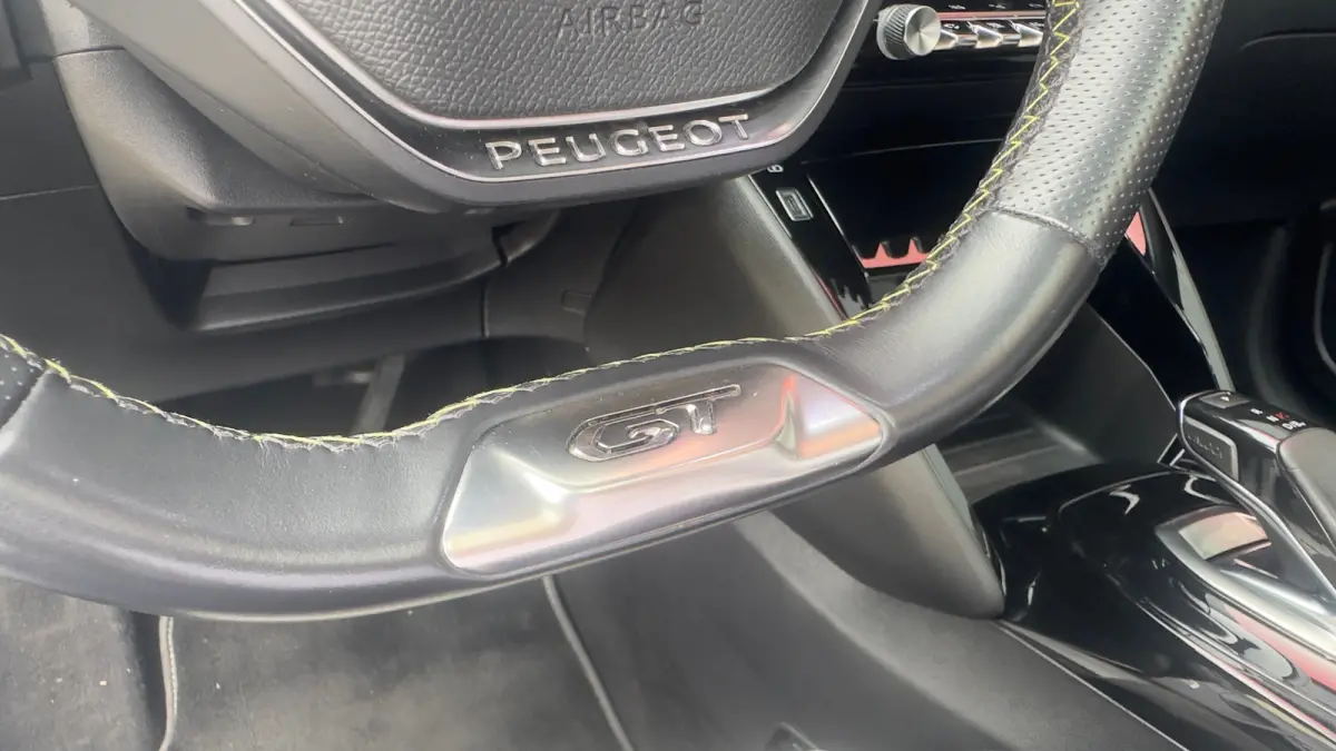 EV GT 350 50 kWh | 3-fase | Pano | Camera | Adap Cruise | Navi | Climate Control | Achteruitrijcamera | Airco (automatisch) | Apple Carplay/Android Auto|telefoonintegratie premium