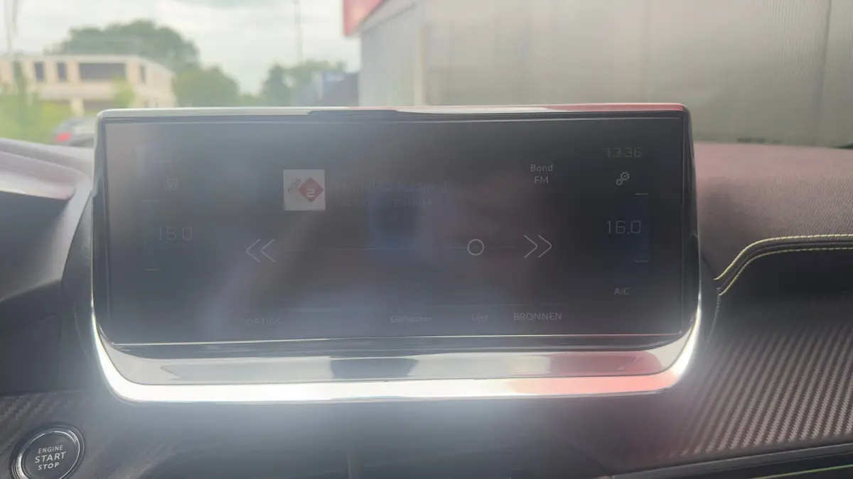 EV GT 350 50 kWh | 3-fase | Pano | Camera | Adap Cruise | Navi | Climate Control | Achteruitrijcamera | Airco (automatisch) | Apple Carplay/Android Auto|telefoonintegratie premium