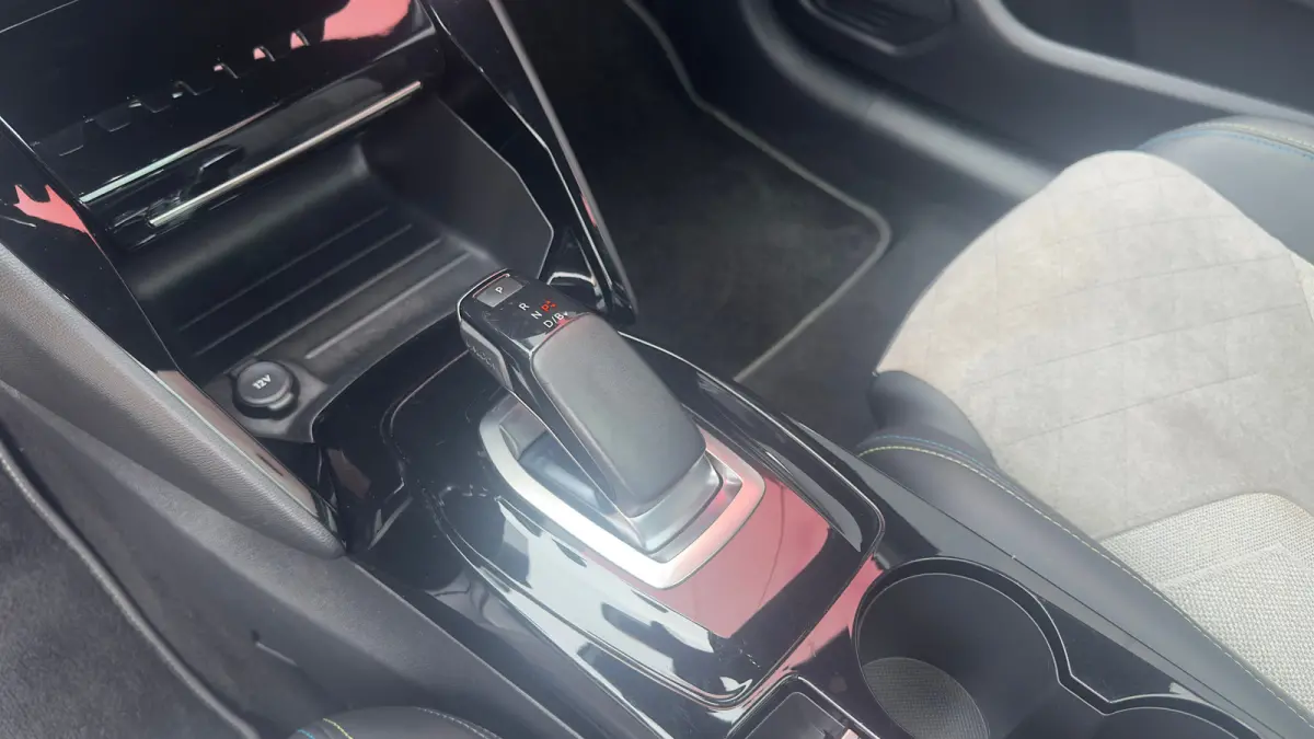 EV GT 350 50 kWh | 3-fase | Pano | Camera | Adap Cruise | Navi | Climate Control | Achteruitrijcamera | Airco (automatisch) | Apple Carplay/Android Auto|telefoonintegratie premium