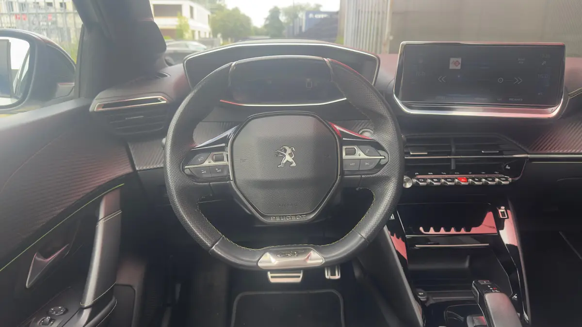 EV GT 350 50 kWh | 3-fase | Pano | Camera | Adap Cruise | Navi | Climate Control | Achteruitrijcamera | Airco (automatisch) | Apple Carplay/Android Auto|telefoonintegratie premium