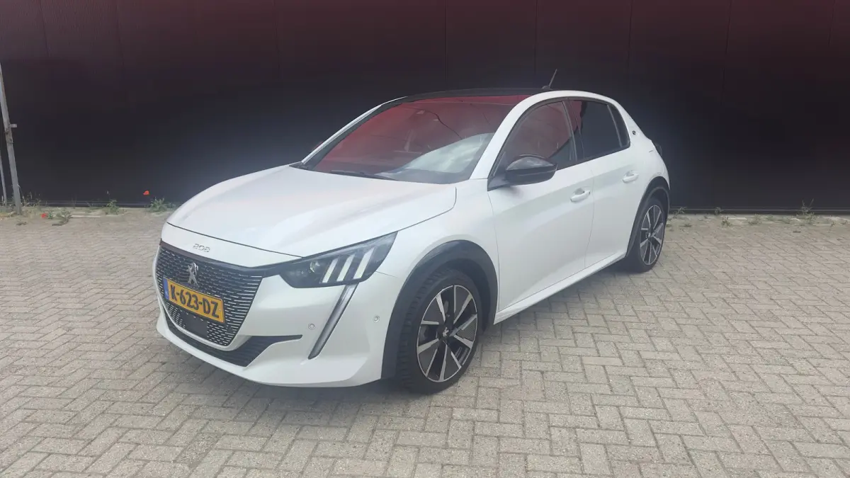 EV GT 350 50 kWh | 3-fase | Pano | Camera | Adap Cruise | Navi | Climate Control | Achteruitrijcamera | Airco (automatisch) | Apple Carplay/Android Auto|telefoonintegratie premium