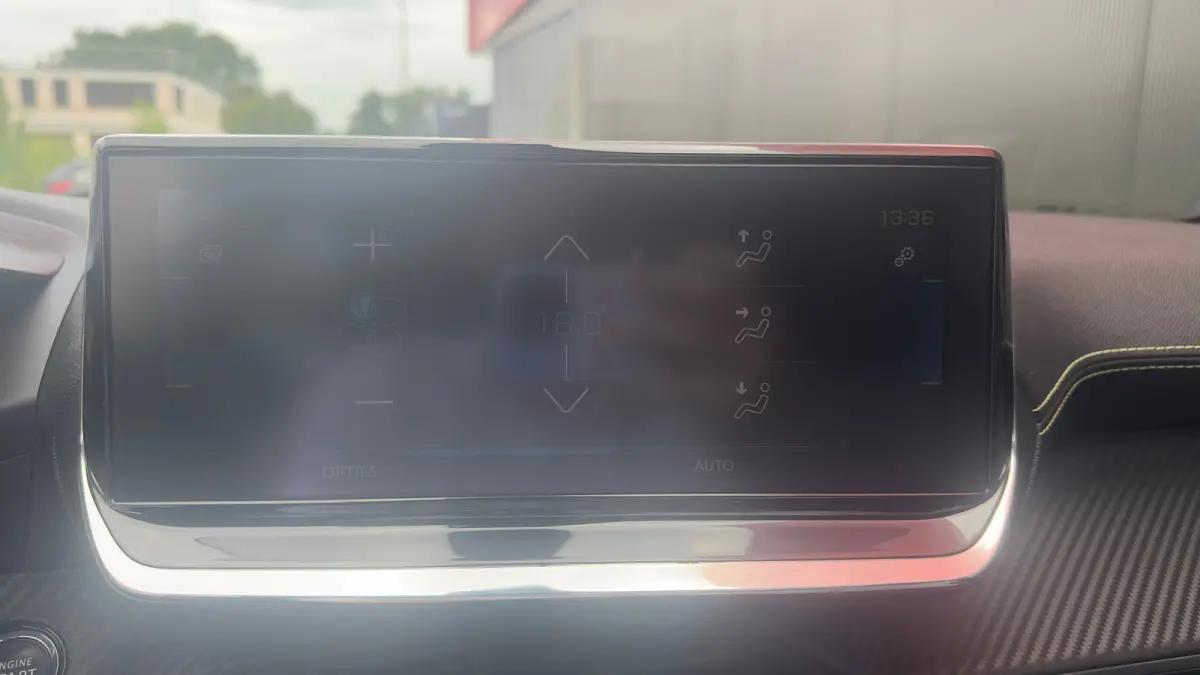 EV GT 350 50 kWh | 3-fase | Pano | Camera | Adap Cruise | Navi | Climate Control | Achteruitrijcamera | Airco (automatisch) | Apple Carplay/Android Auto|telefoonintegratie premium