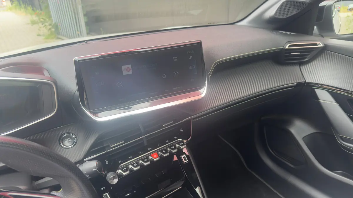 EV GT 350 50 kWh | 3-fase | Pano | Camera | Adap Cruise | Navi | Climate Control | Achteruitrijcamera | Airco (automatisch) | Apple Carplay/Android Auto|telefoonintegratie premium