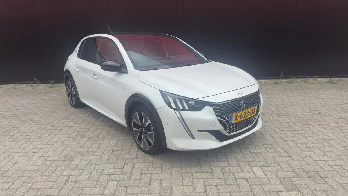 EV GT 350 50 kWh | 3-fase | Pano | Camera | Adap Cruise | Navi | Climate Control | Achteruitrijcamera | Airco (automatisch) | Apple Carplay/Android Auto|telefoonintegratie premium