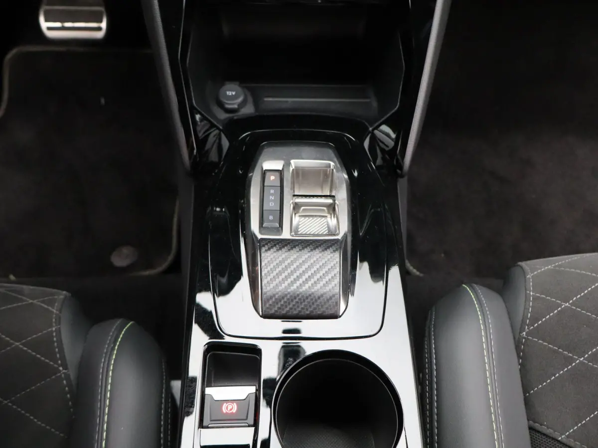 EV GT Pack 50 kWh | Panoramadak | Adaptieve Cruise | Stoelverwarming | 27.699 km |