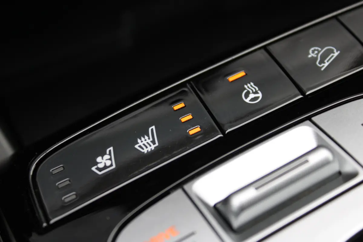 1.6 T-GDI 265pk PHEV Premium 4WD | 1E EIGENAAR! | 360° CAMERA | ADAPTIVE CRUISE | STOELVERWARMING- VERKOELING | DODE HOEK | ELEKTR. STOEL INCL. MEMORY | DEALER OH! | PRACHTIGE STAAT!