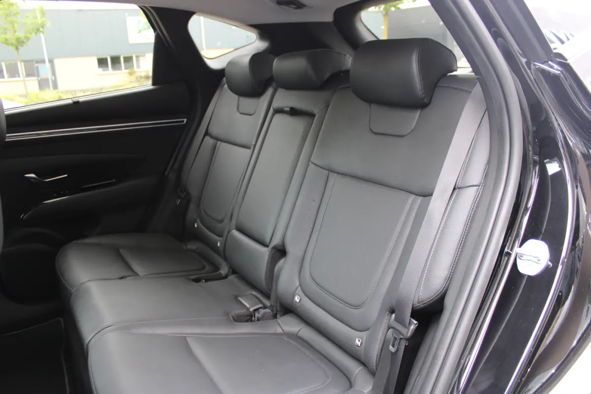 1.6 T-GDI 265pk PHEV Premium 4WD | 1E EIGENAAR! | 360° CAMERA | ADAPTIVE CRUISE | STOELVERWARMING- VERKOELING | DODE HOEK | ELEKTR. STOEL INCL. MEMORY | DEALER OH! | PRACHTIGE STAAT!
