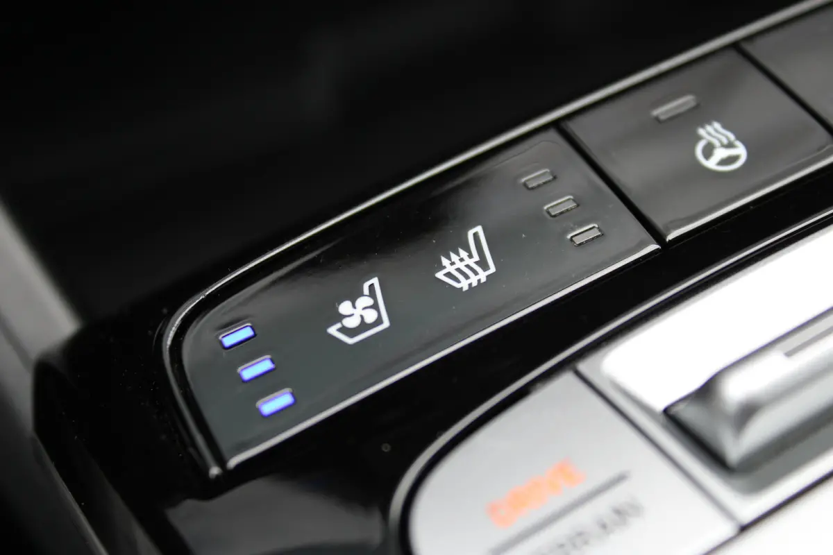 1.6 T-GDI 265pk PHEV Premium 4WD | 1E EIGENAAR! | 360° CAMERA | ADAPTIVE CRUISE | STOELVERWARMING- VERKOELING | DODE HOEK | ELEKTR. STOEL INCL. MEMORY | DEALER OH! | PRACHTIGE STAAT!