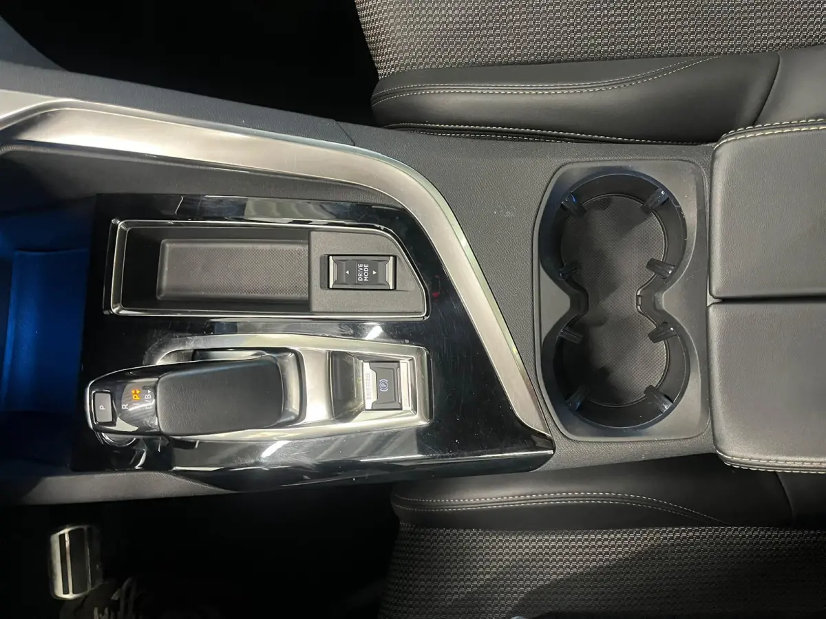 1.6 HYbrid 225 GT Pack Business Night Vision Panoramadak Focal ACC Keyless Camera LED Dodehoek CarPlay