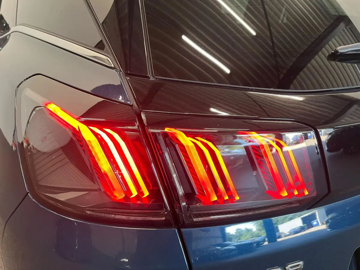 1.6 HYbrid 225 GT Pack Business Night Vision Panoramadak Focal ACC Keyless Camera LED Dodehoek CarPlay