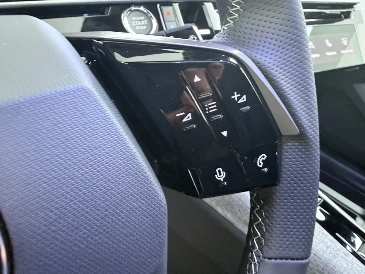 GT | Adaptieve cruise control met Stop&Go functie | LED 3D-achterlichten | Pack Safety Plus