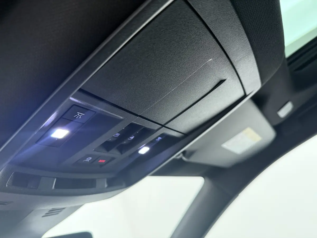GT | Adaptieve cruise control met Stop&Go functie | LED 3D-achterlichten | Pack Safety Plus