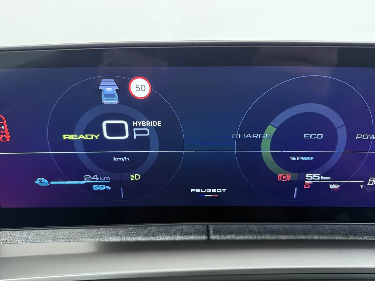 GT | Adaptieve cruise control met Stop&Go functie | LED 3D-achterlichten | Pack Safety Plus
