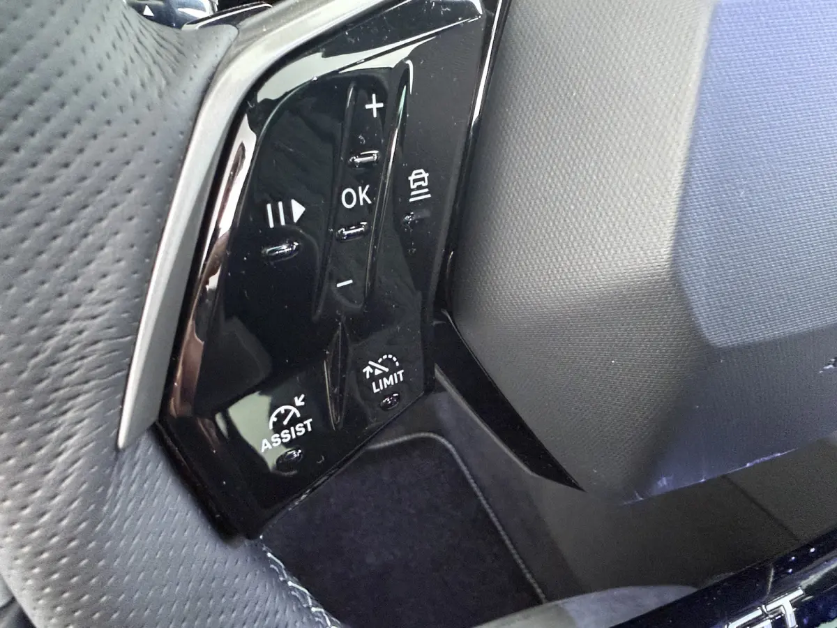 GT | Adaptieve cruise control met Stop&Go functie | LED 3D-achterlichten | Pack Safety Plus