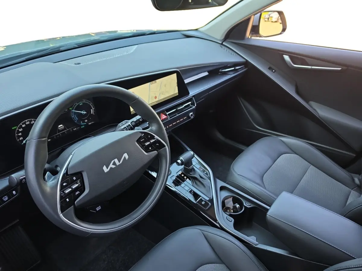 1.6 GDi Hybrid DynamicLine | Two-Tone | Trekhaak | Climate control | Navigatie | Cruise control