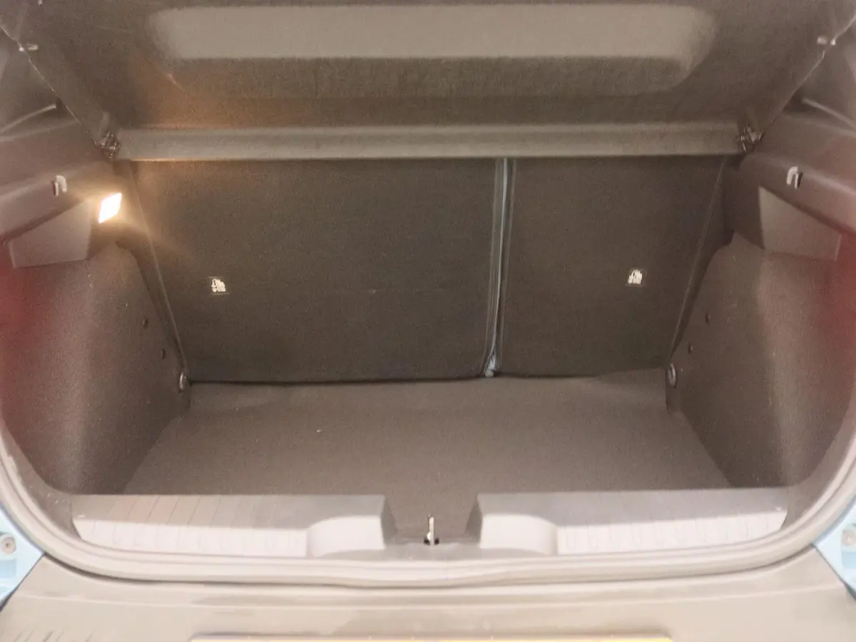 1.2 Hybrid ICON | Direct Rijden | DAB Radio | Apple Carplay & Android Auto | Parkeersensoren Achter |