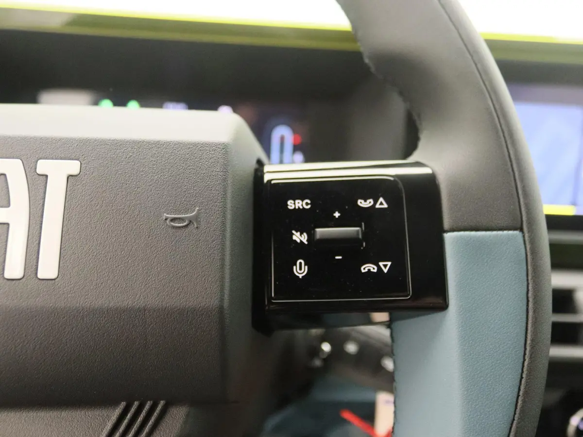 1.2 Hybrid ICON | Direct Rijden | DAB Radio | Apple Carplay & Android Auto | Parkeersensoren Achter |