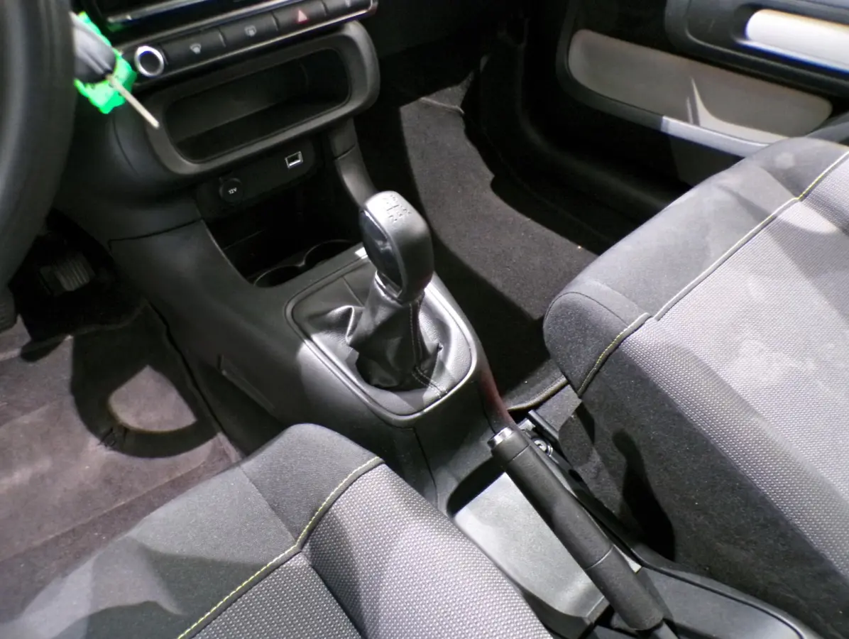S&S Feel | Navigatie | Parkeersensoren | Climate control