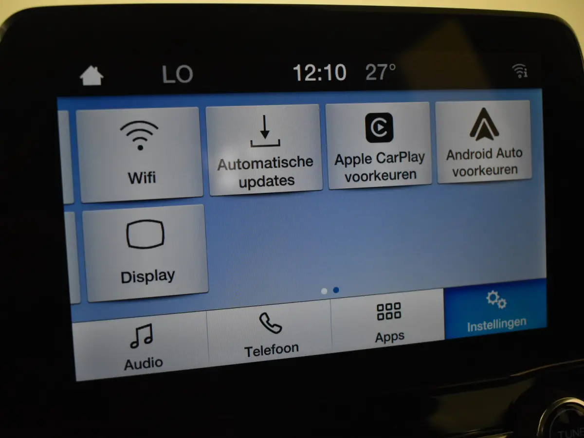 1.0 EcoBoost Hybrid Titanium l Cr Control l Climate Control l Stoel/stuurverwarming | Parkeersensoren l Naviagtie l Apple Car play l Metallic lak l