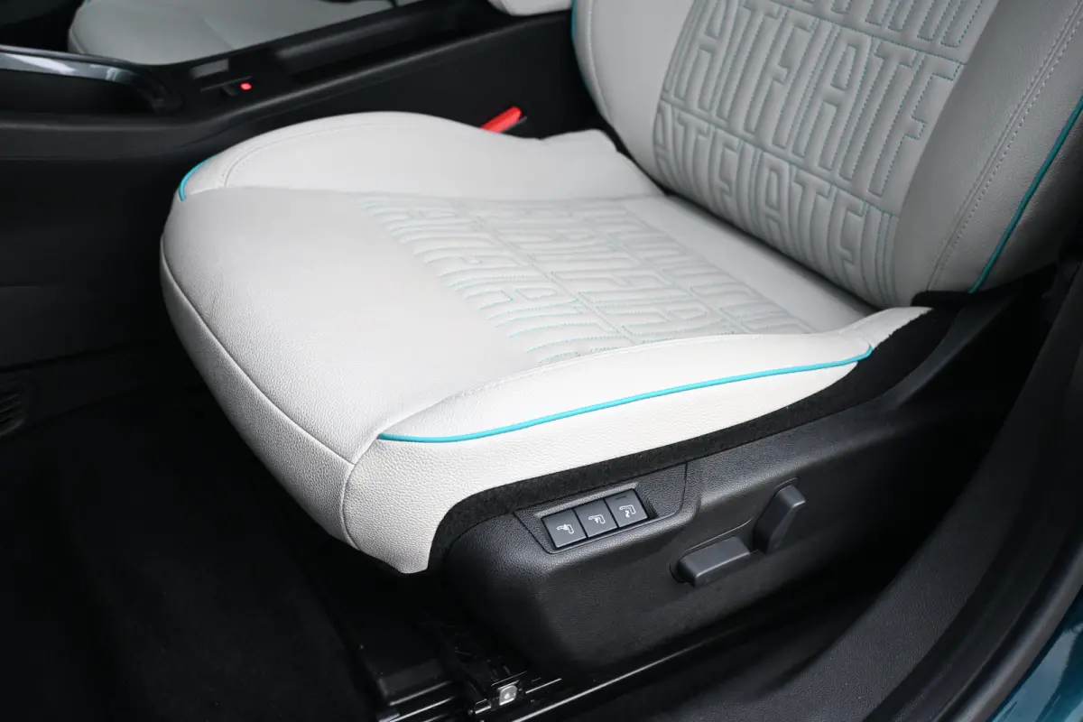 1.2 Hybrid La Prima 110pk | Vol-Leder | Massage | Elektr. Stoelen | Adaptive Cruise | Elektr. Achterklep | !!