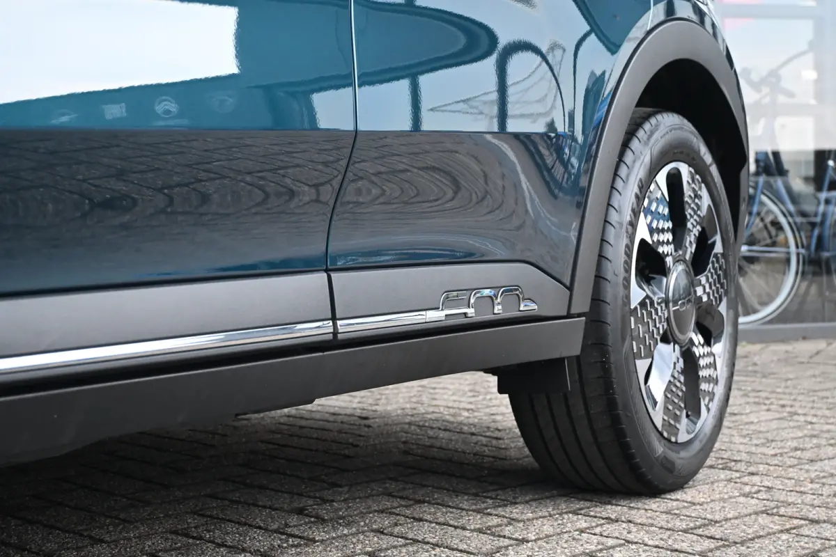 1.2 Hybrid La Prima 110pk | Vol-Leder | Massage | Elektr. Stoelen | Adaptive Cruise | Elektr. Achterklep | !!