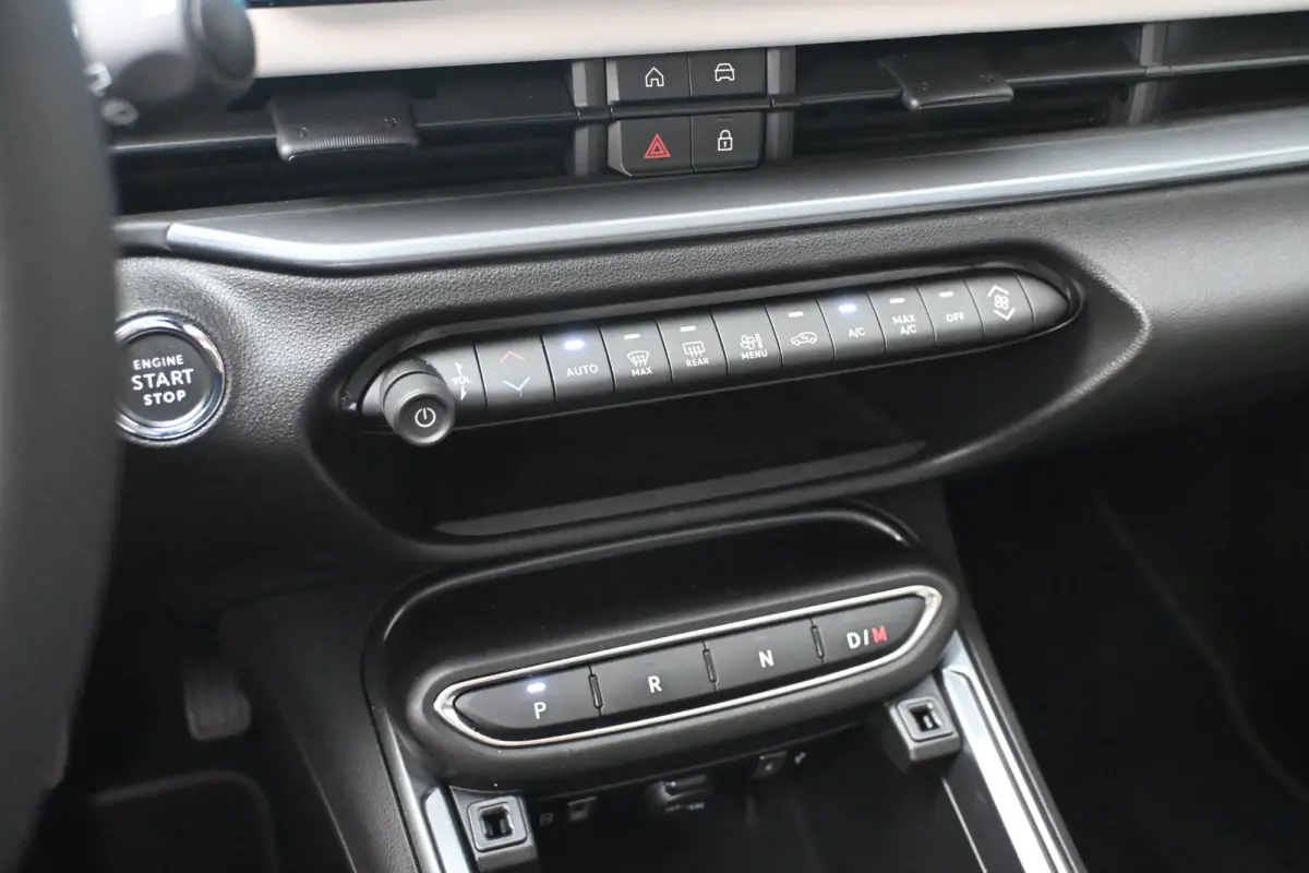 1.2 Hybrid La Prima 110pk | Vol-Leder | Massage | Elektr. Stoelen | Adaptive Cruise | Elektr. Achterklep | !!