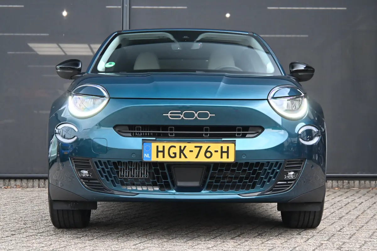 1.2 Hybrid La Prima 110pk | Vol-Leder | Massage | Elektr. Stoelen | Adaptive Cruise | Elektr. Achterklep | !!