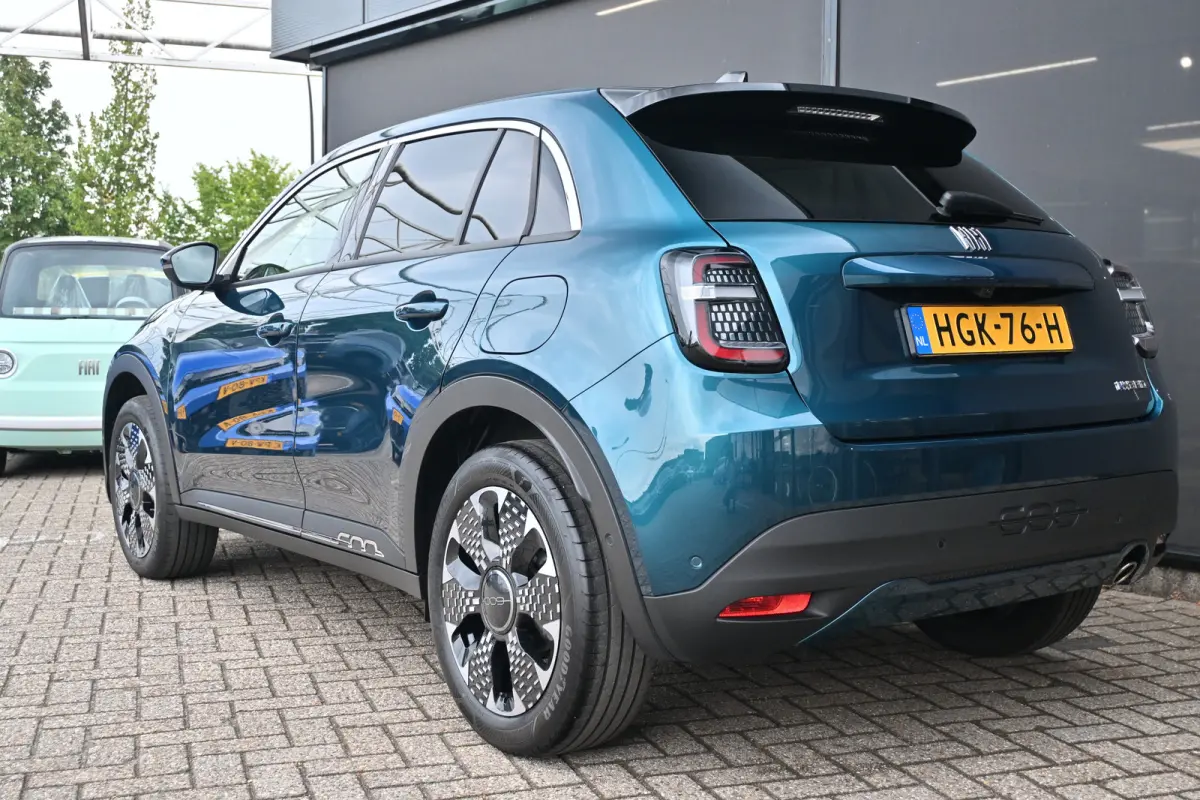 1.2 Hybrid La Prima 110pk | Vol-Leder | Massage | Elektr. Stoelen | Adaptive Cruise | Elektr. Achterklep | !!