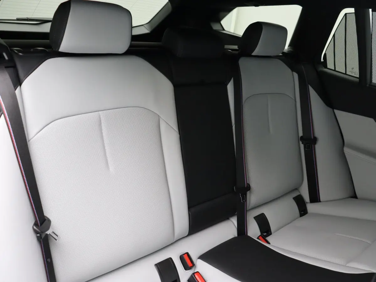 M5 Comfort Pack | M Carbon-keramische remmen | SoH 100% | Stuurwielrand verwarmd | Driving Assistant Plus | Bowers & Wilkins