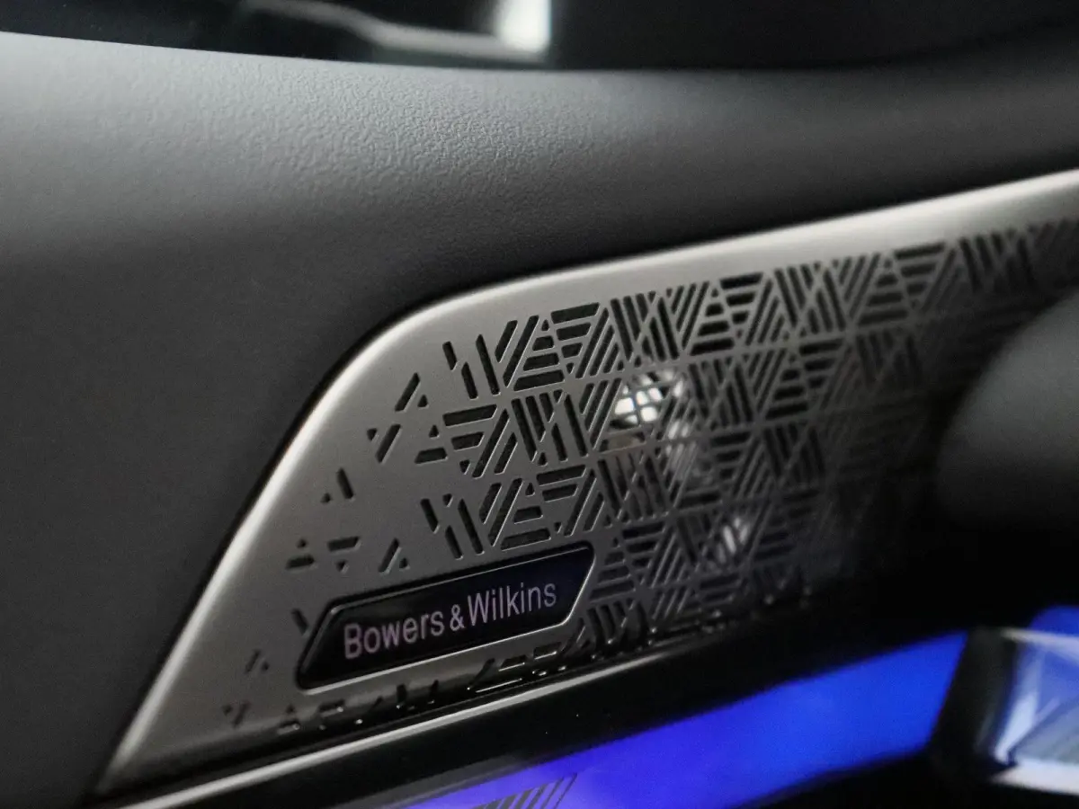 M5 Comfort Pack | M Carbon-keramische remmen | SoH 100% | Stuurwielrand verwarmd | Driving Assistant Plus | Bowers & Wilkins