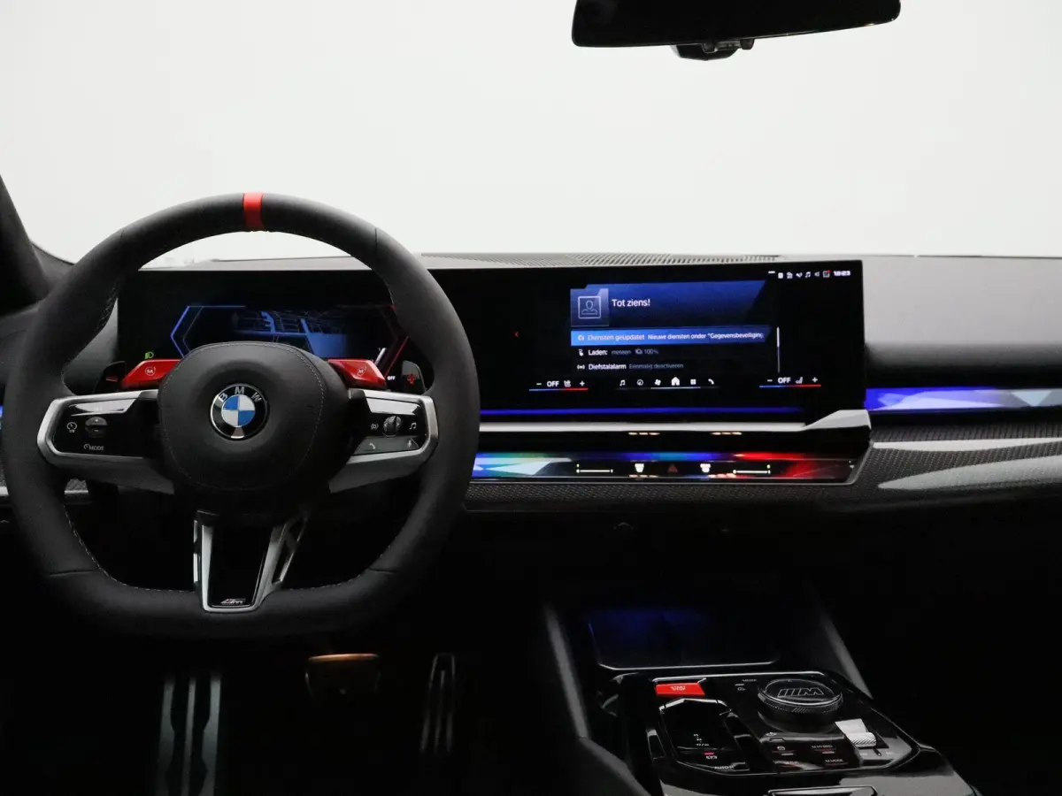 M5 Comfort Pack | M Carbon-keramische remmen | SoH 100% | Stuurwielrand verwarmd | Driving Assistant Plus | Bowers & Wilkins