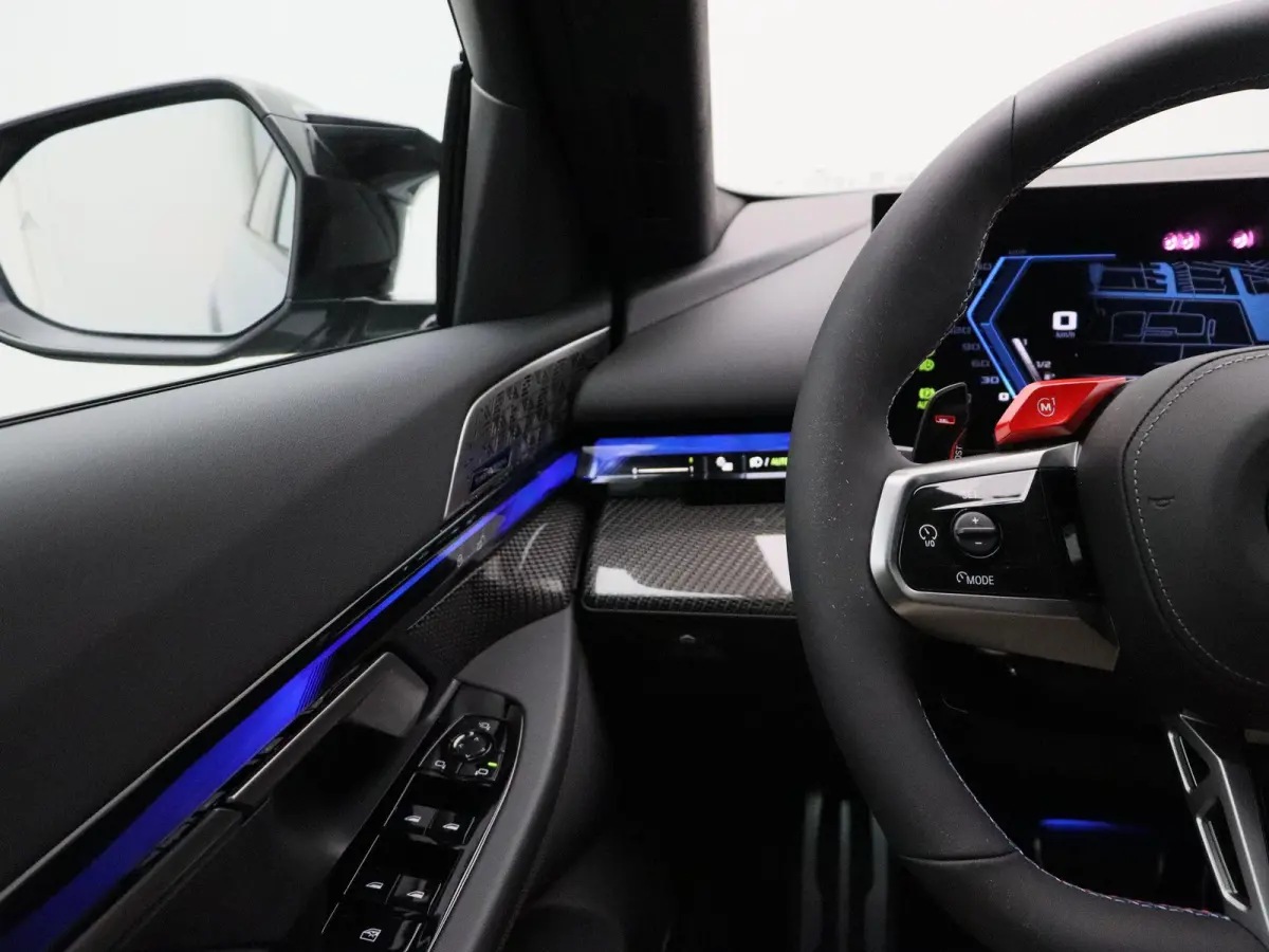 M5 Comfort Pack | M Carbon-keramische remmen | SoH 100% | Stuurwielrand verwarmd | Driving Assistant Plus | Bowers & Wilkins