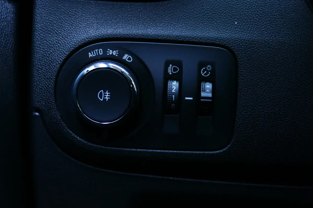 1.2 TURBO 110PK EDITION / CAMERA / AFN.TREKHAAK / LED / DAB / NAVI / AIRCO / PDC / BLUETOOTH / CRUISECONTROL / 2E EIGENAAR / SCHITTERENDE STAAT !!