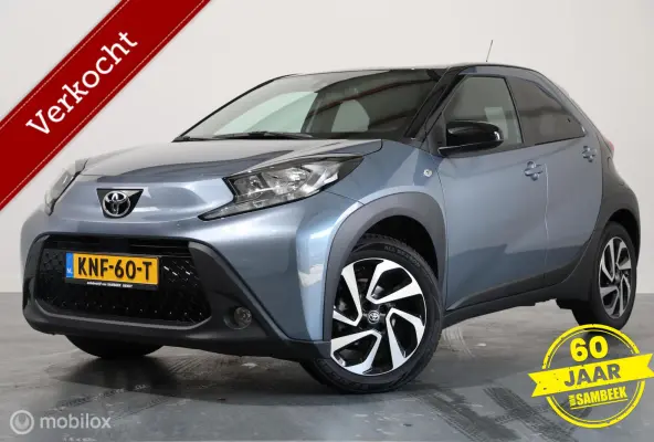 1.0 VVT-i S-CVT Premium - Carplay - Stoelverwarming - Camera