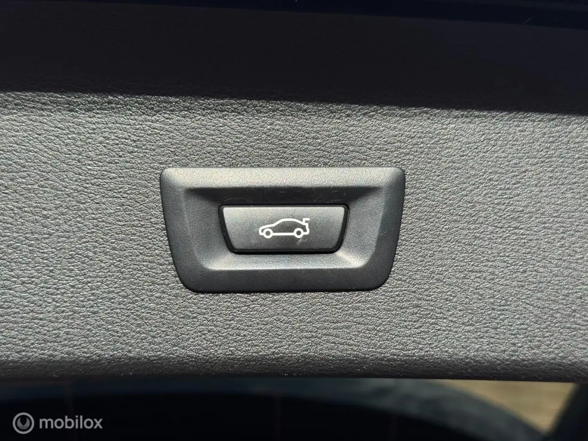 xDrive20i M Sport | Panoramadak | Head-Up Display