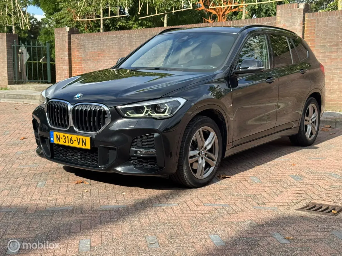 xDrive20i M Sport | Panoramadak | Head-Up Display