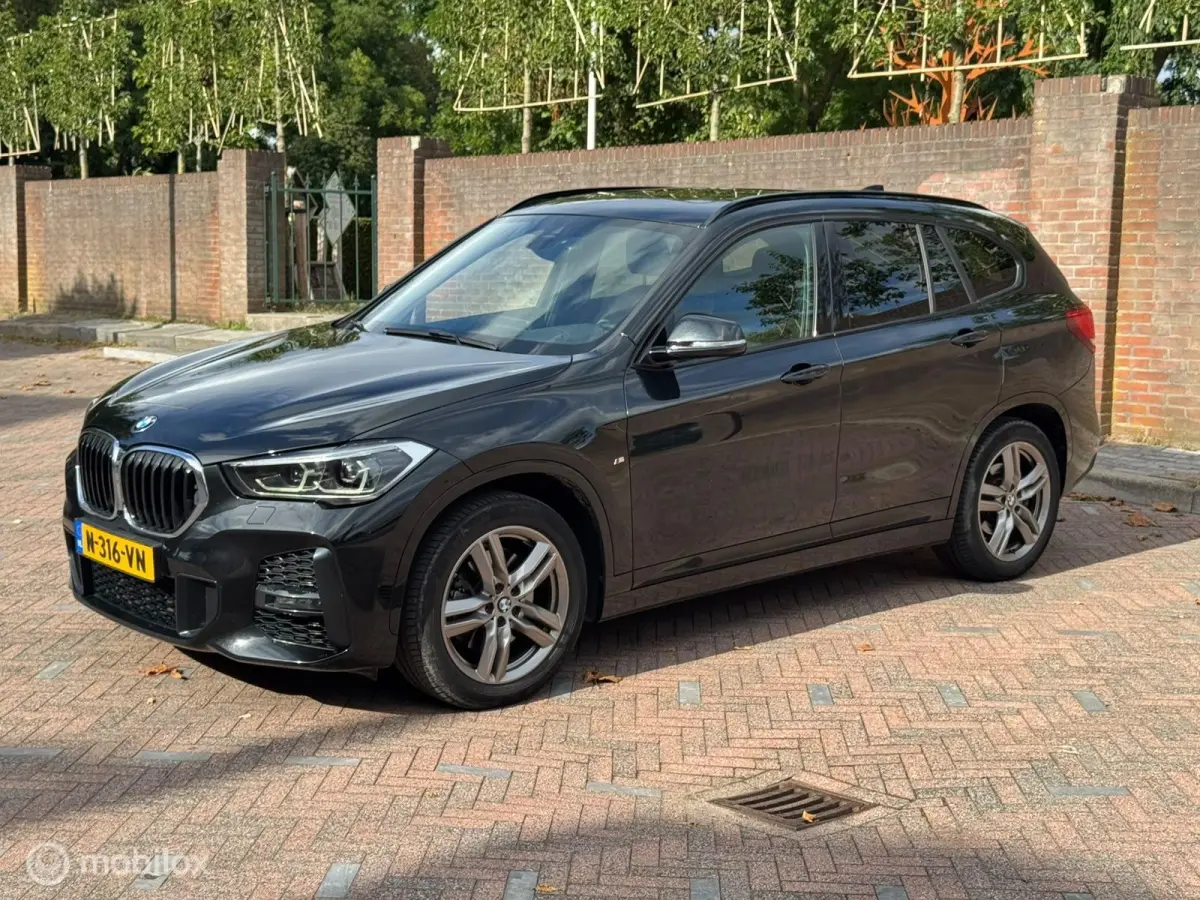 xDrive20i M Sport | Panoramadak | Head-Up Display