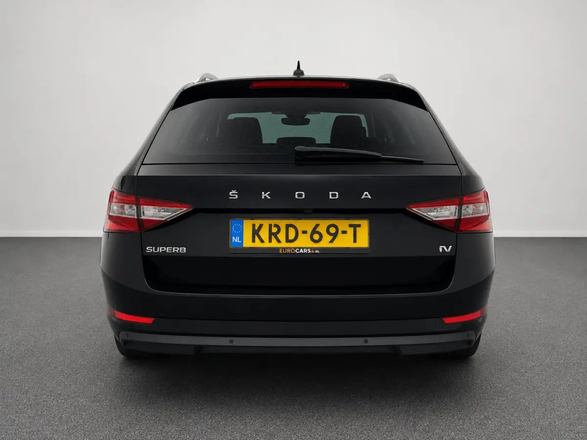 1.4 TSI DSG Aut. iV Business Edition Plus SoH 92% Trekhaak Camera Navi Carplay DCC Stoelverwarming Verwarmbare Voorruit Cruise Control Full LED PDC VA