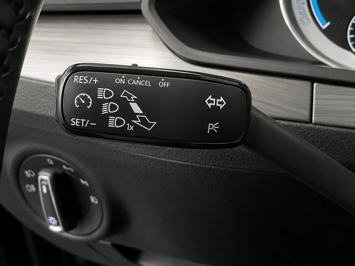 1.4 TSI DSG iV Business Edition Plus SoH 92% Trekhaak Camera Navi Carplay DCC Stoelverwarming Verwarmbare Voorruit Cruise Control Full LED PDC VA