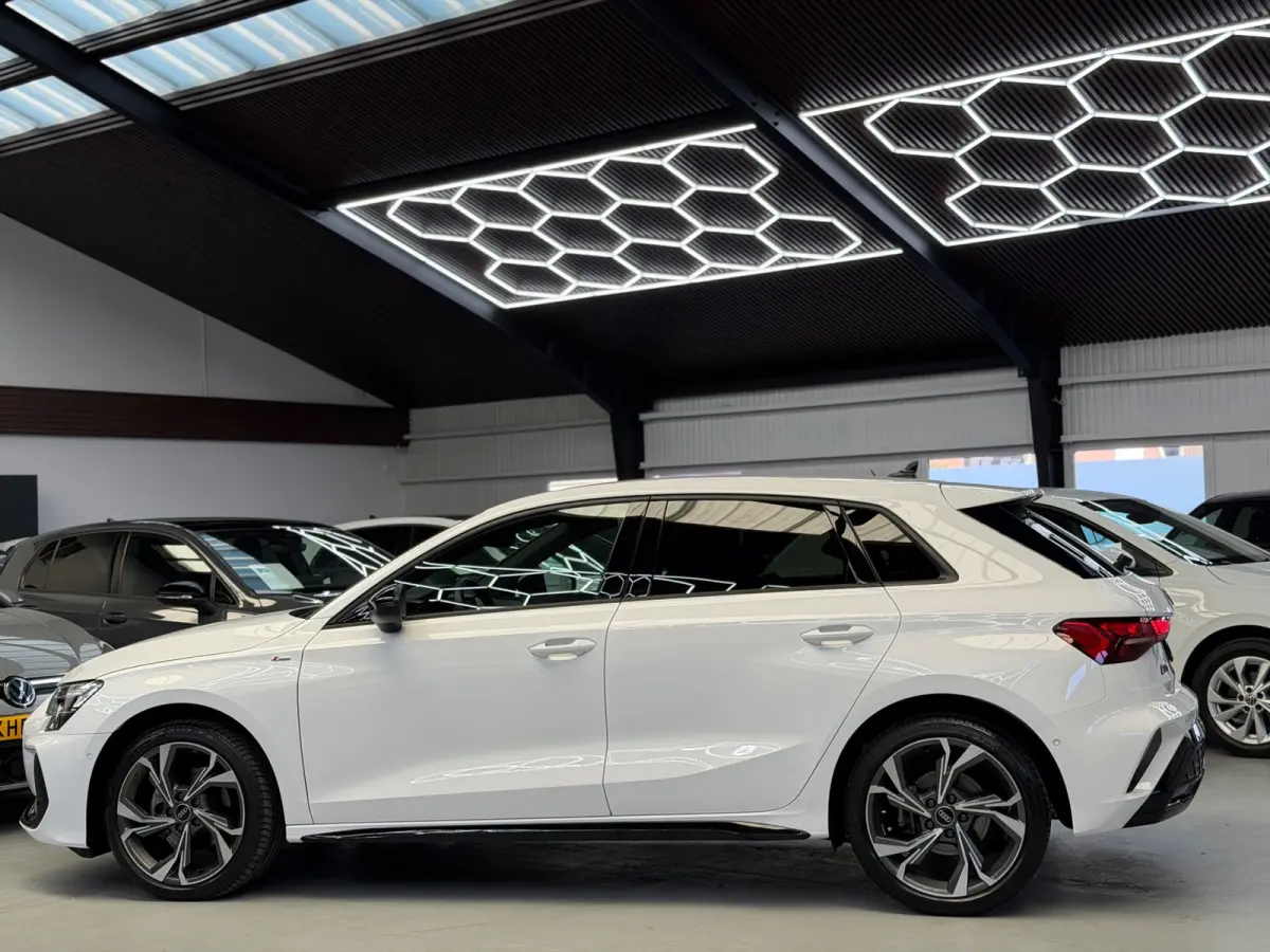 35 TFSI S-Line CarPlay Camera Facelift