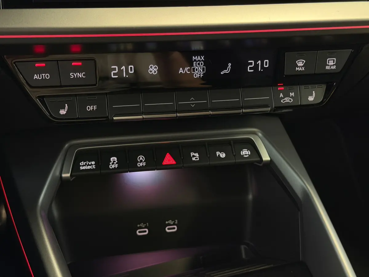 35 TFSI S-Line CarPlay Camera Facelift