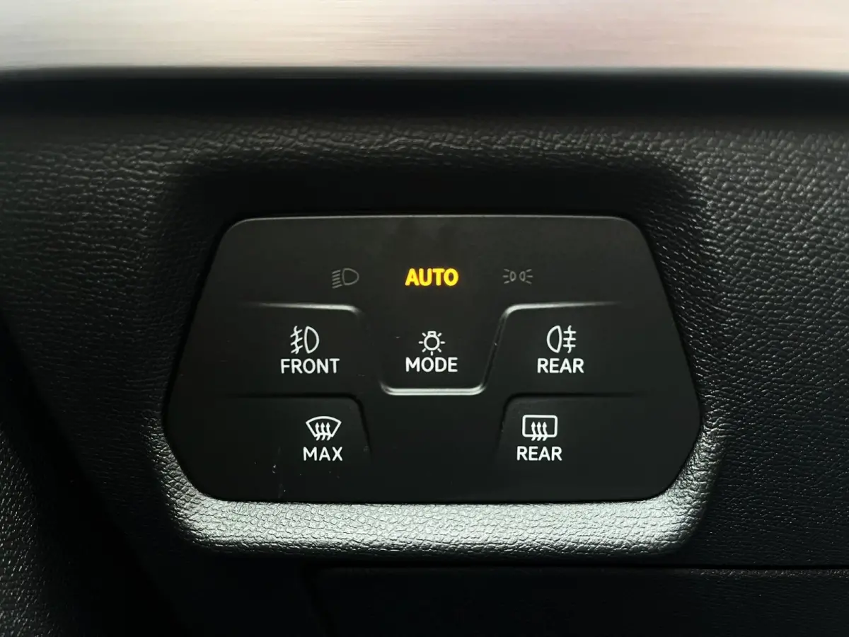 1.4 TSI eHybrid 204pk DSG PHEV FR Business Intense | SoH 95% | Trekhaak | Navigatgie | Stoelverwarming