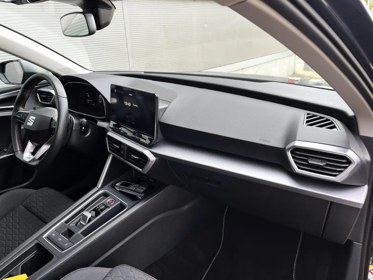 1.4 TSI eHybrid 204pk DSG PHEV FR Business Intense | SoH 95% | Trekhaak | Navigatgie | Stoelverwarming