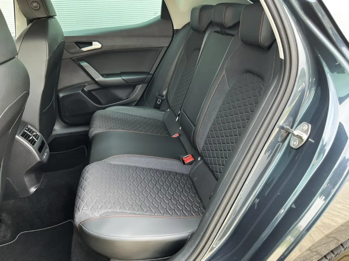1.4 TSI eHybrid 204pk DSG PHEV FR Business Intense | SoH 95% | Trekhaak | Navigatgie | Stoelverwarming