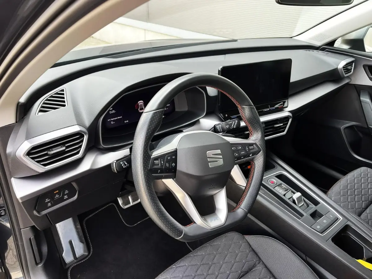 1.4 TSI eHybrid 204pk DSG PHEV FR Business Intense | SoH 95% | Trekhaak | Navigatgie | Stoelverwarming