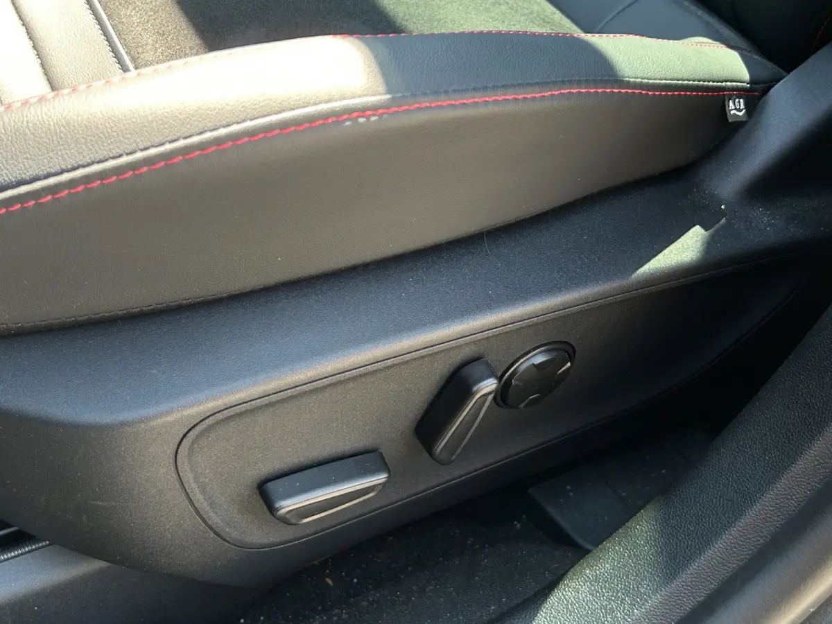 2.5 PHEV ST-Line X | Black Pack | Trekhaak | 20 inch | Pano